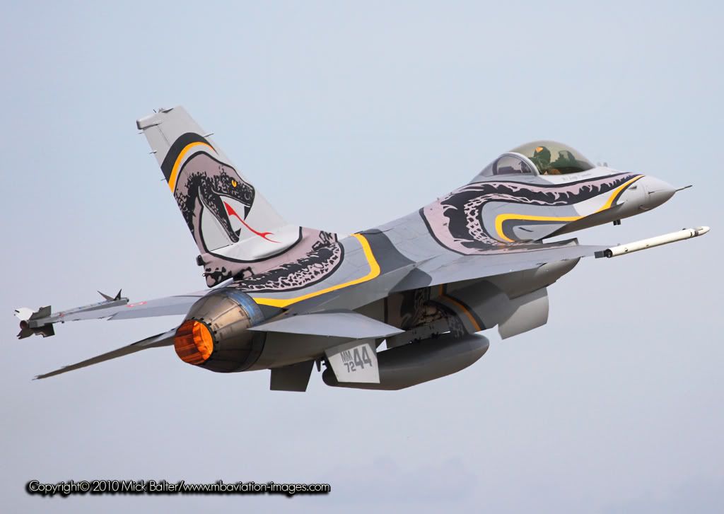 MBAviationImagesDeciViperDepFuen-1.jpg