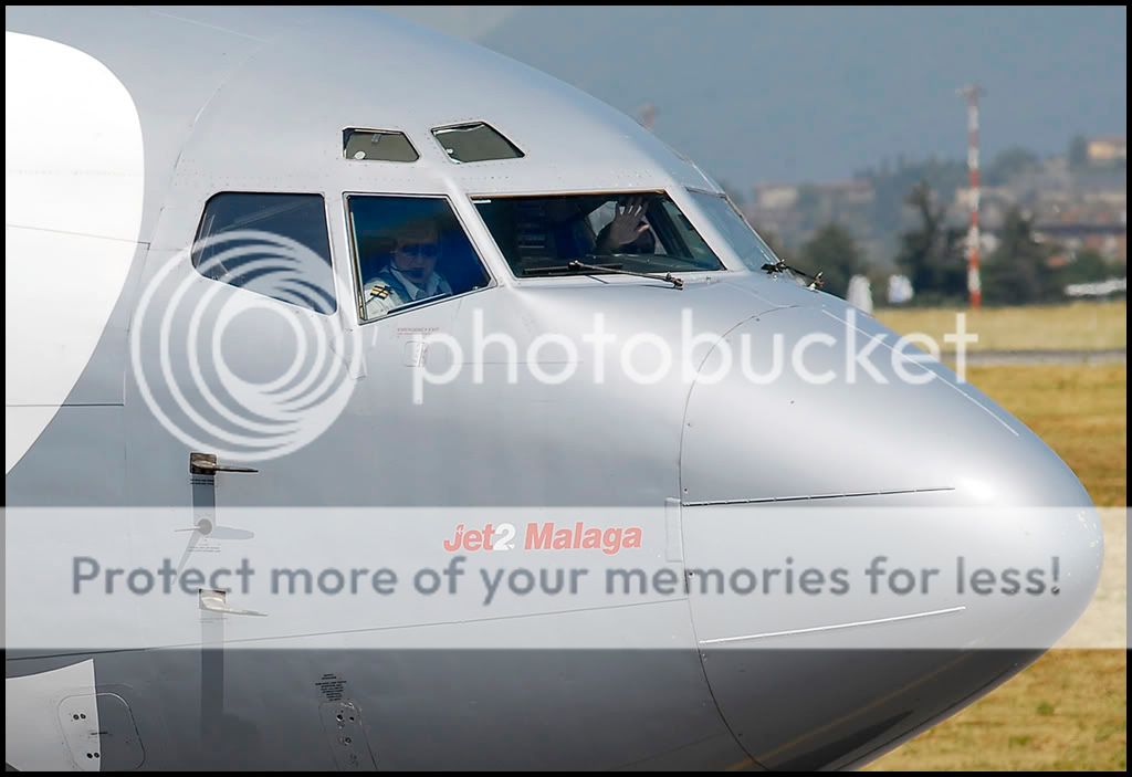083_JET2_SALUTO__jf.jpg