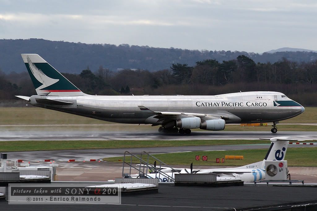 Boeing-747-Cathay-cargo-II-MAN.jpg