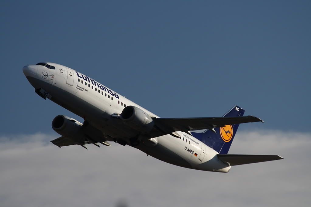 737-300-Lufthansa3.jpg