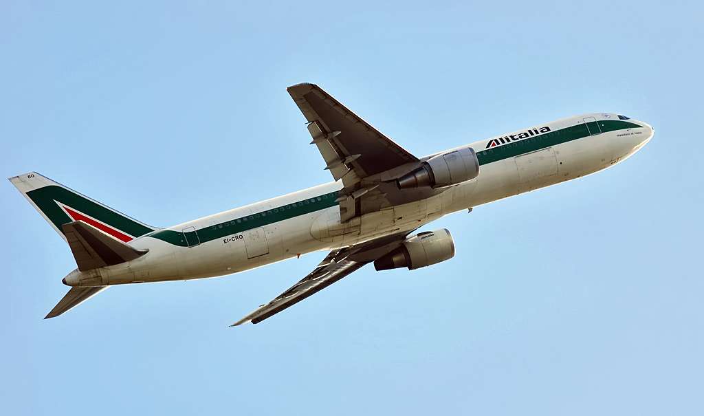 b767aza.jpg