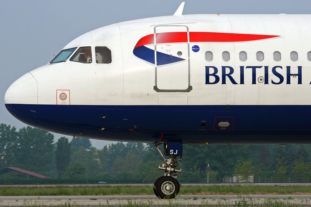 LIN0804_10_G-BUSJ.jpg