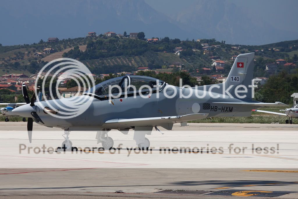 HB-HXM.jpg