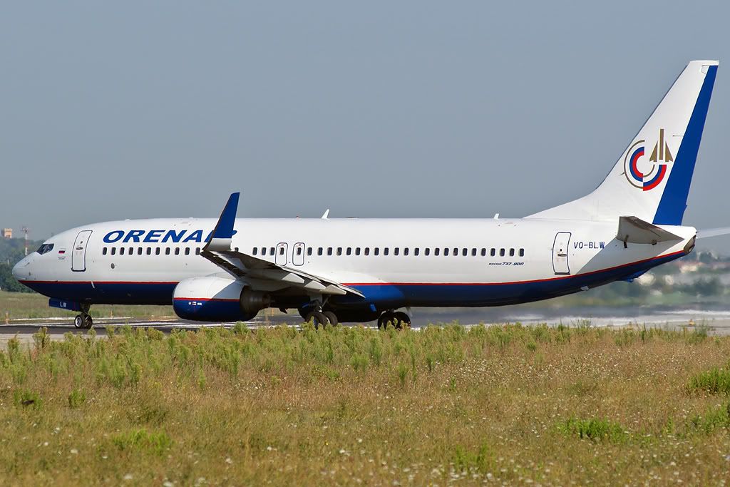 Boeing-737-800-Orenair.jpg