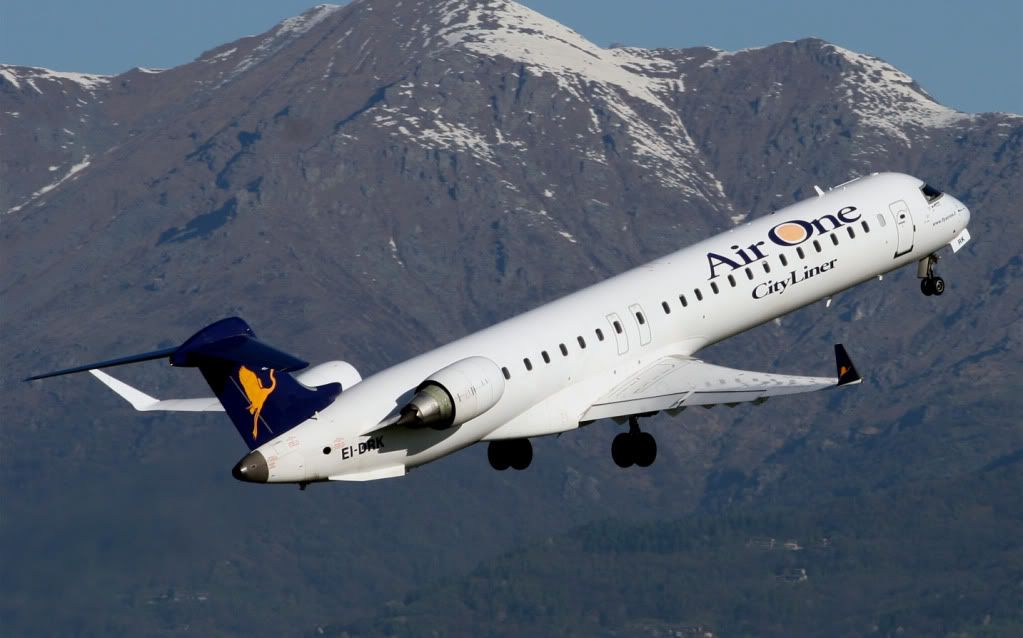 017-AIRONE-EI-DRK-CRJ9oo1.jpg