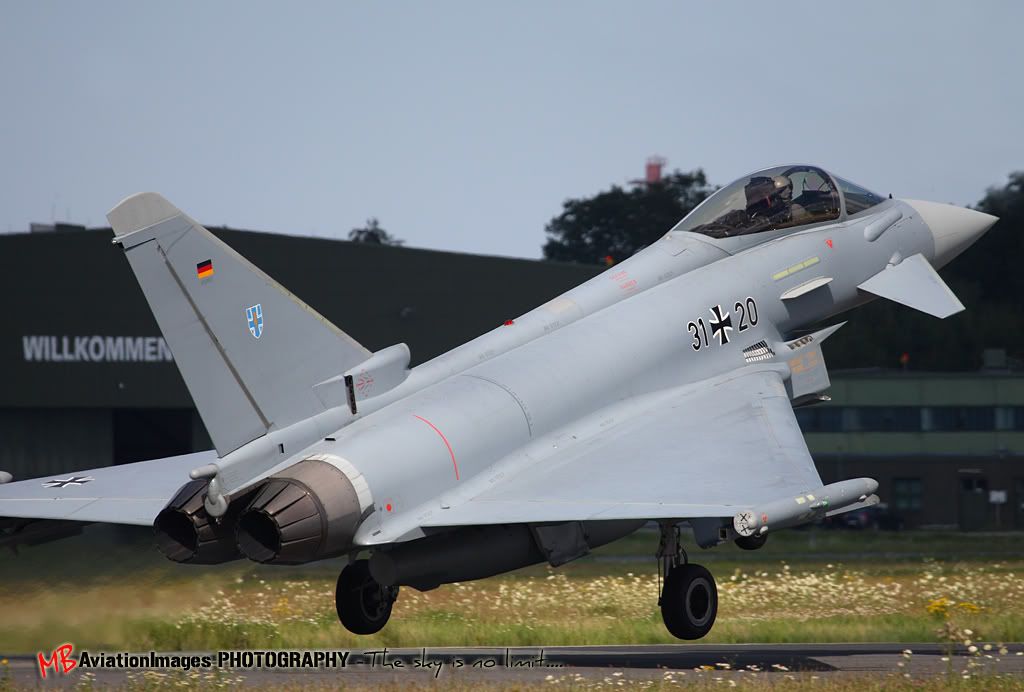 MBAviationImagesETNLRwyBordkanoneErsteRundeFr.jpg