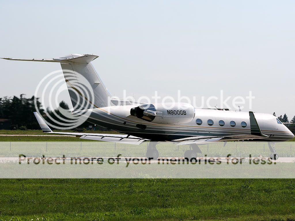 n900gbtaxi2.jpg