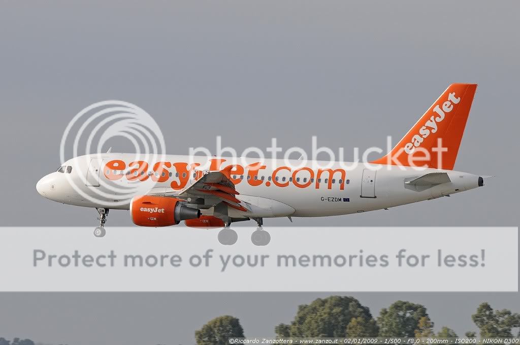 Easyjet_G-EZDM_A319_BSC4081_0201200.jpg