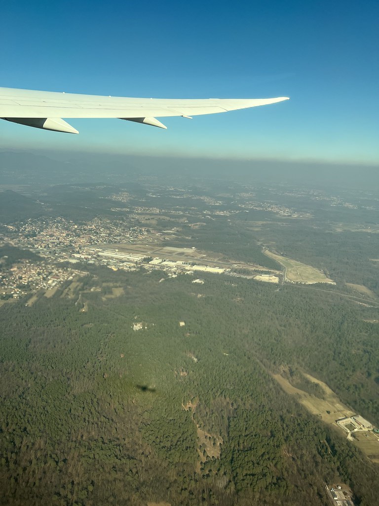 51930080240_3198565166_b.jpg