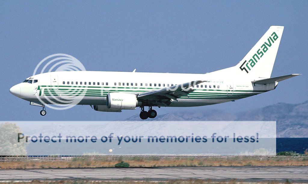 043-TRANSAVIA-PH-HVK-B733.jpg