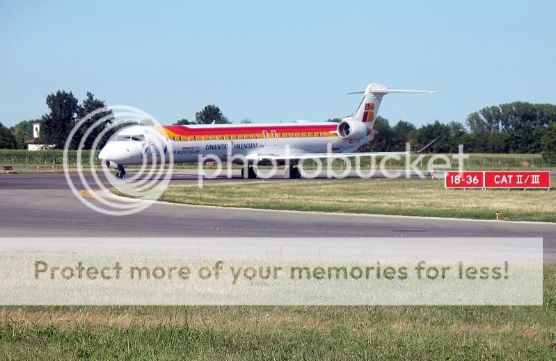 190709CRJ200YWatB.jpg