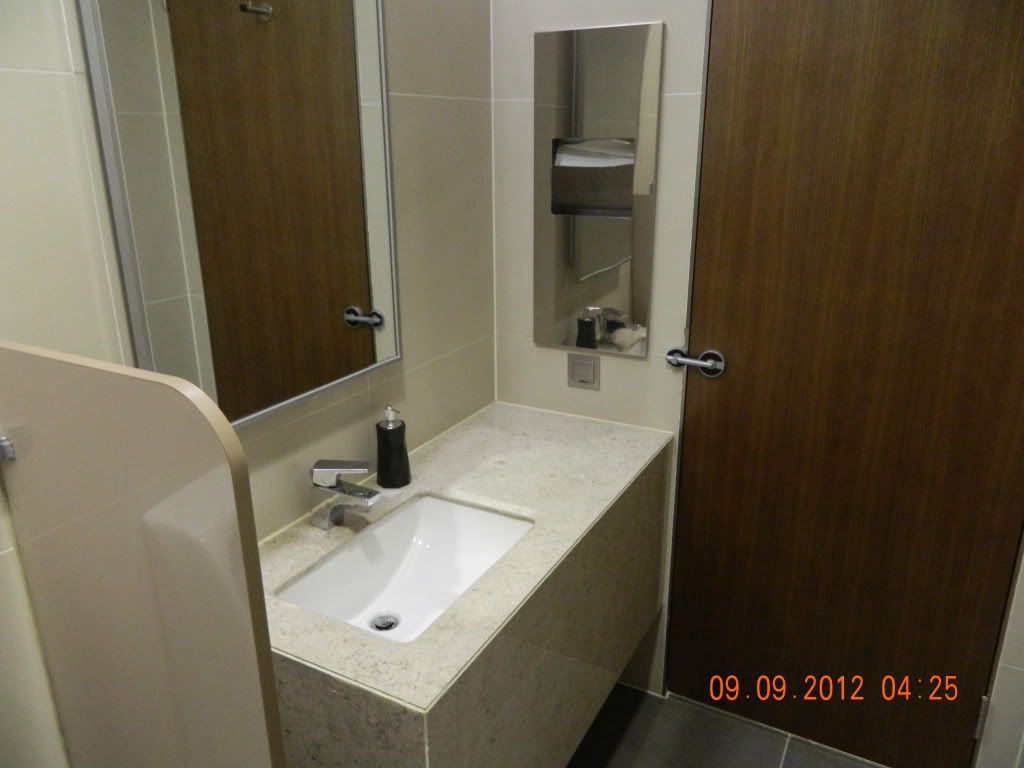 76ca2891.jpg