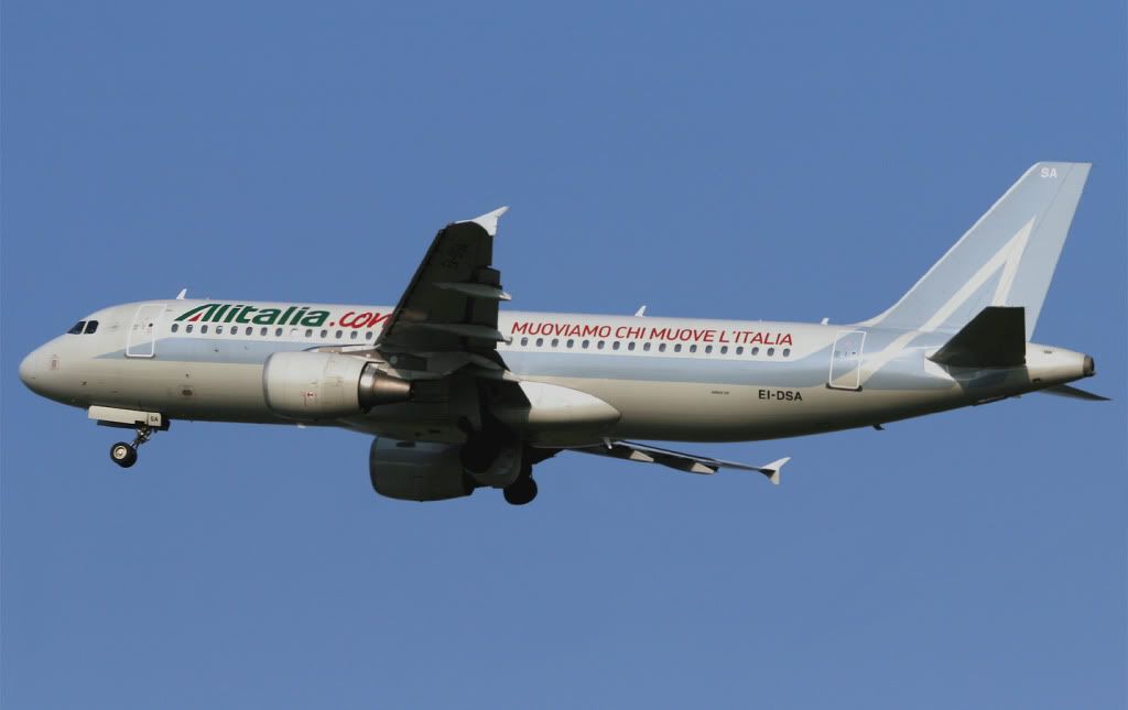 013-ALITALIA-EI-DSA-A3202.jpg