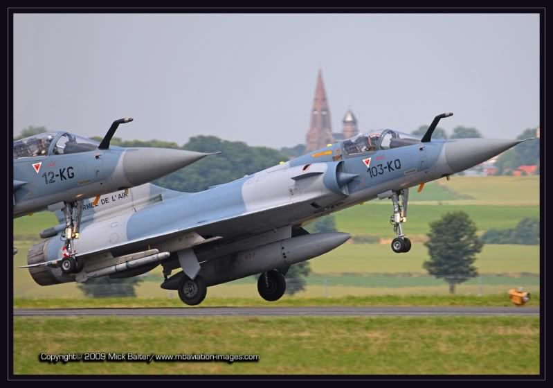 MBAviationImagesCambraiRwyDepFrame.jpg