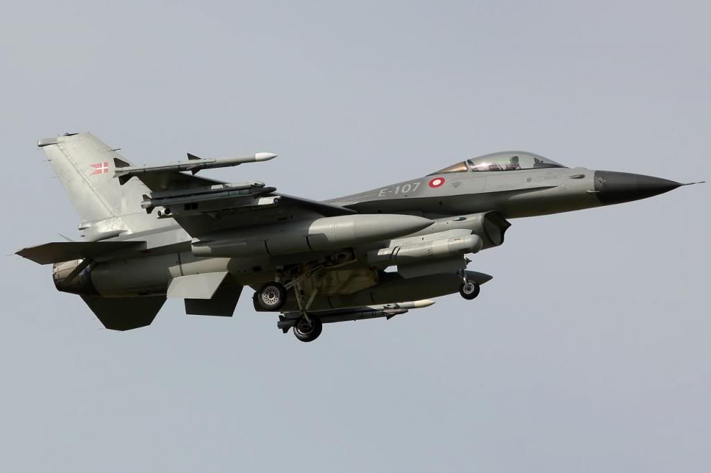 E107_zps133b6ae3.jpg