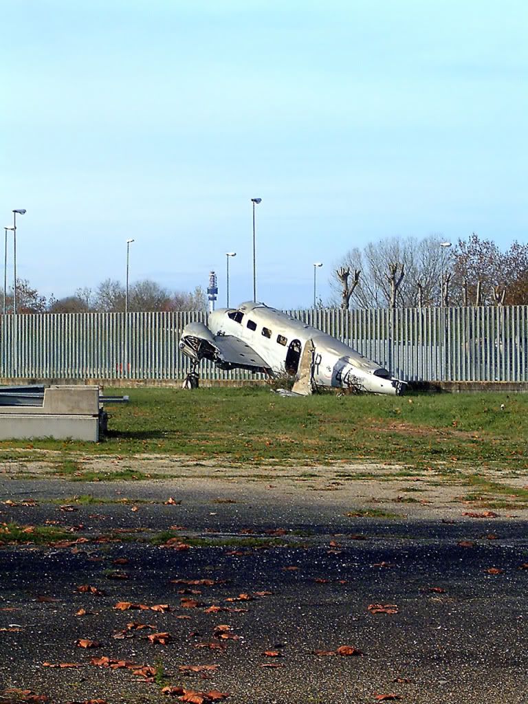 Beech-18Roma-Urbe-MODIFIED_filtered.jpg