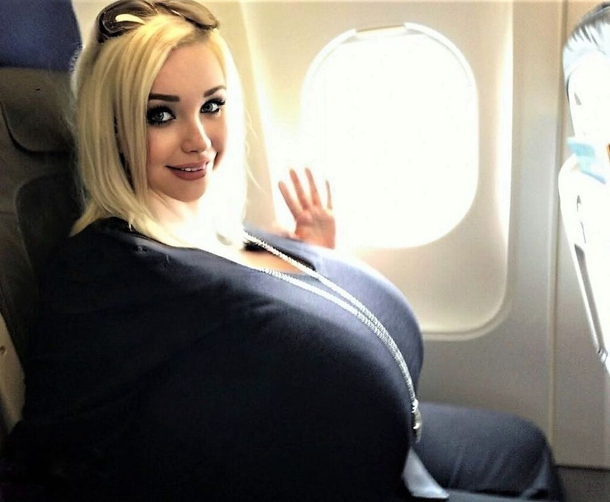 liveandletsfly.com