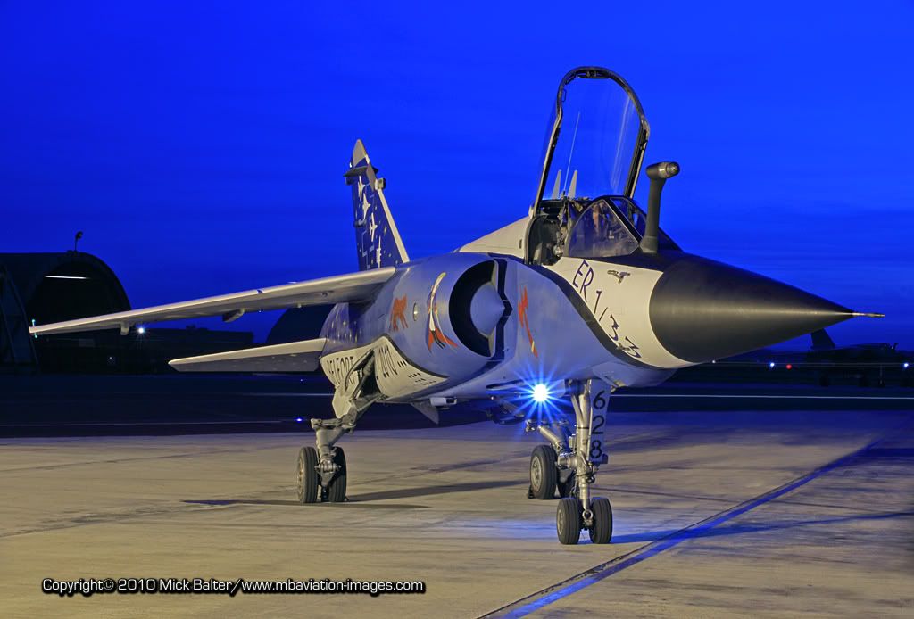 MBAviationImagesReimsSpecialNightDreiFr.jpg