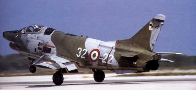 G.91_in_decollo.jpg