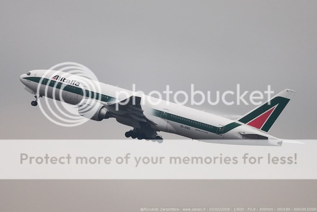 Alitalia_EI-DBL_B777_ASC13392_03-1.jpg