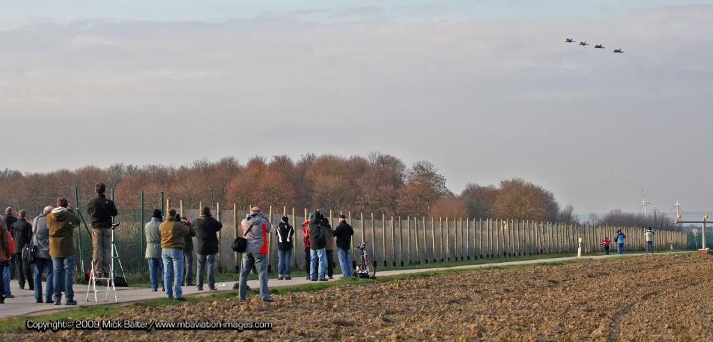 MBAviationImagesEufiUebergabeETNNSp.jpg