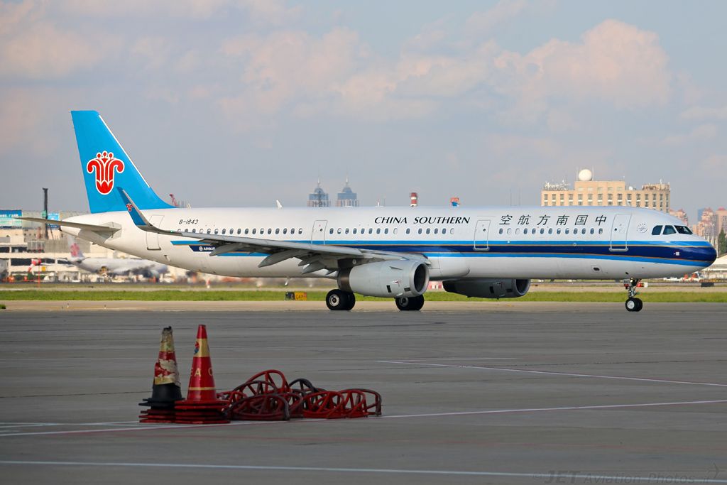 SHA1502_08_B-1843_zpspr6xgq7k.jpg