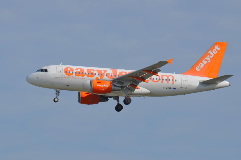 A319EasyJet.jpg