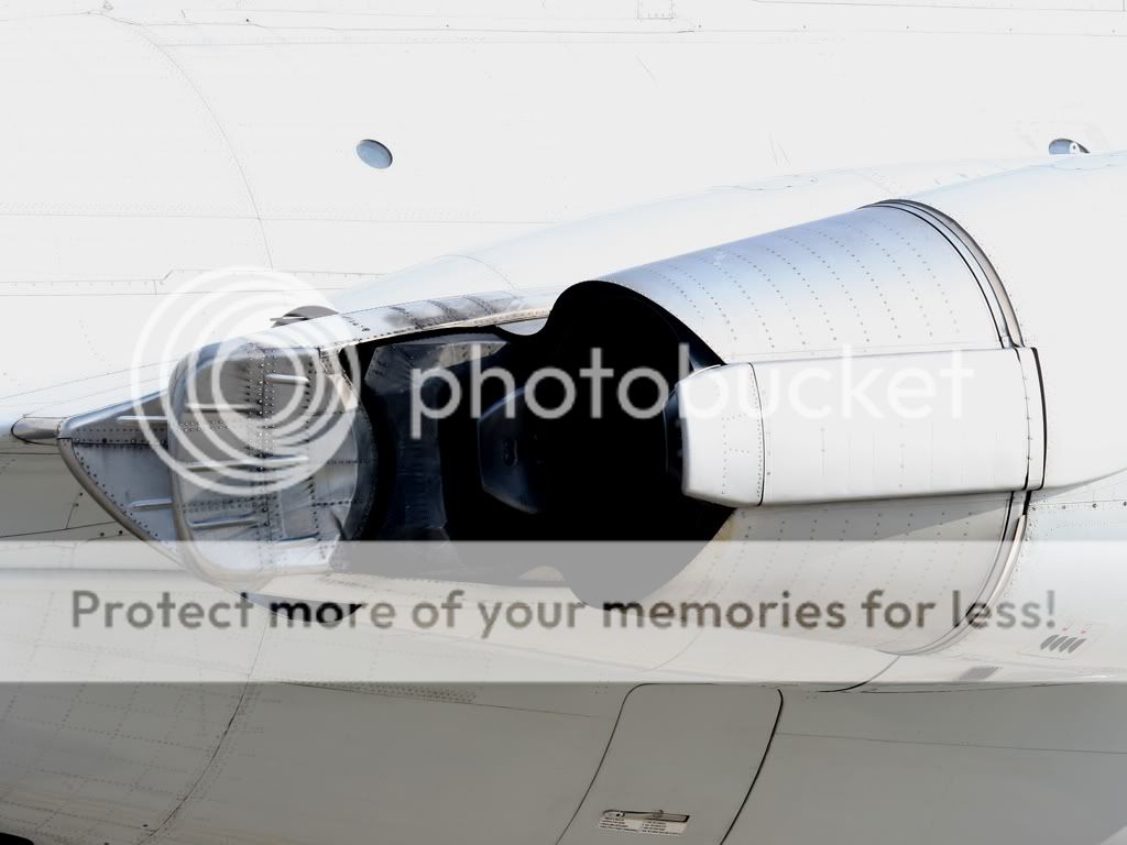 RA-86468_10.jpg