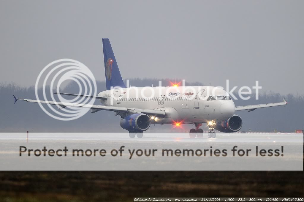 EgyptAir_SU-GBB_A320_BSC2668_141220.jpg