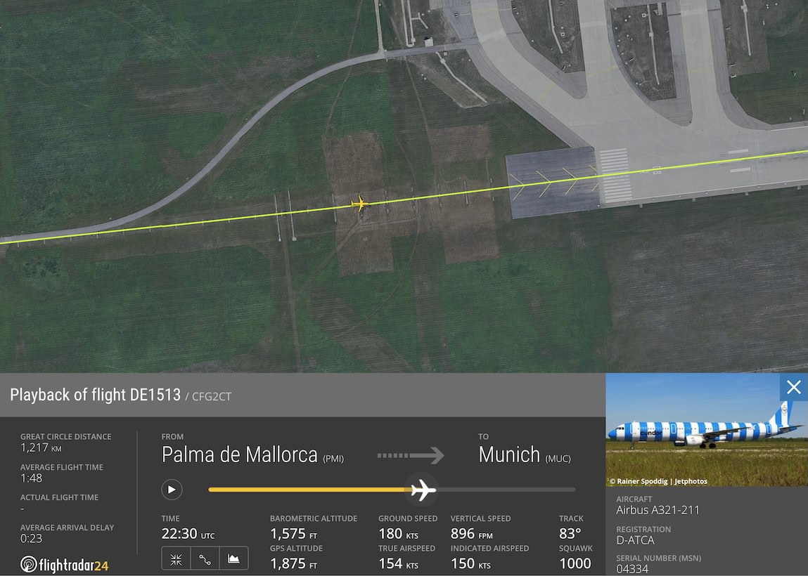 www.flightradar24.com