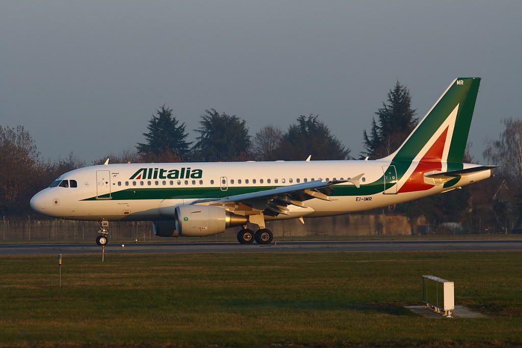 A319Alitalia-2.jpg