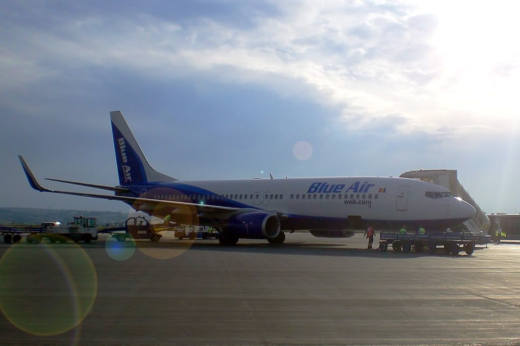 737-Blue-Air.jpg