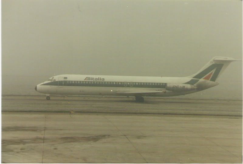 DC9AZ.jpg