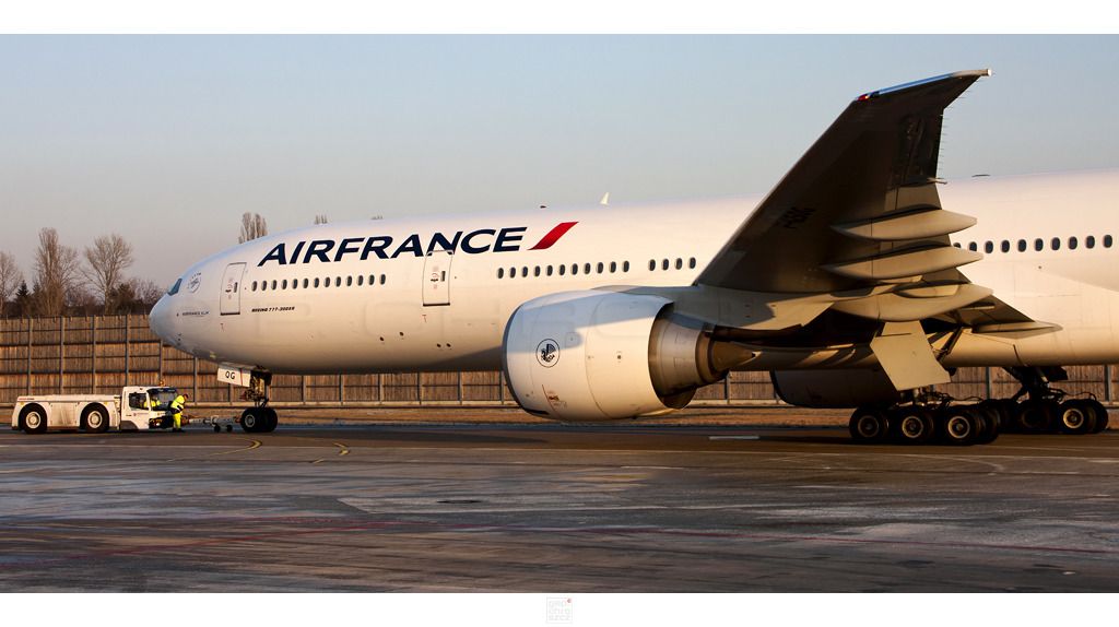 AF773_4.jpg