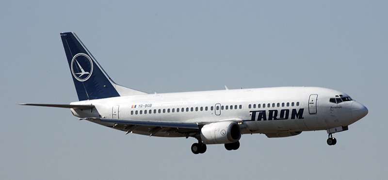 b737tarom1tv.jpg