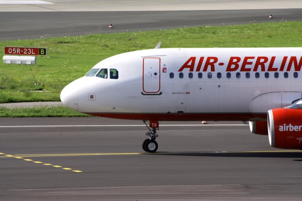 dus16-1.jpg