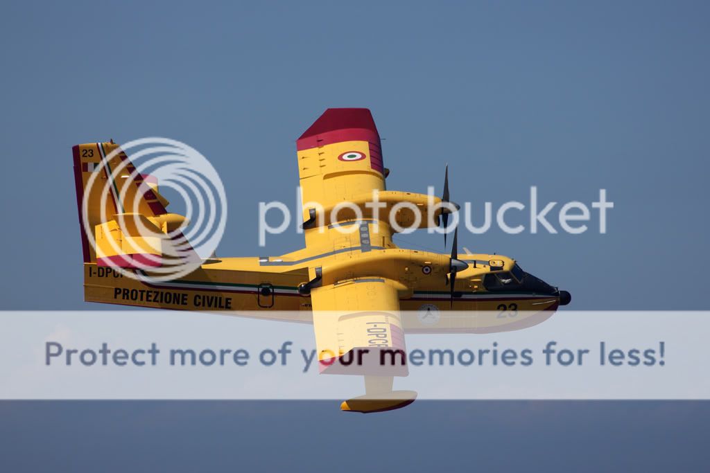Canadairsucasa.jpg