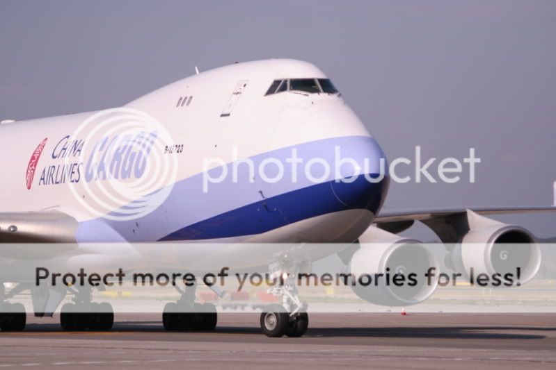747-2.jpg