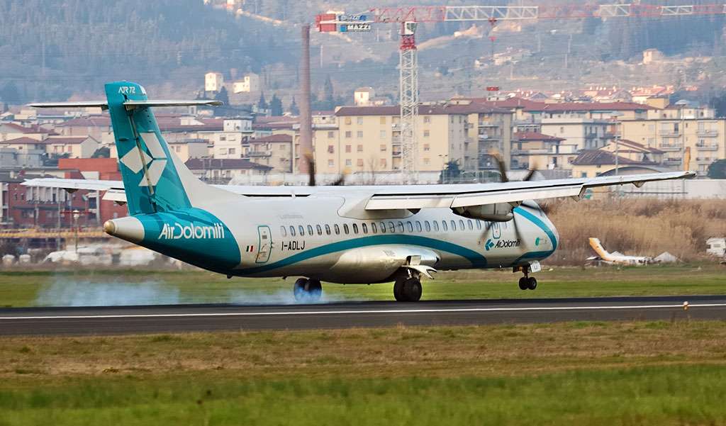 atr72ad.jpg