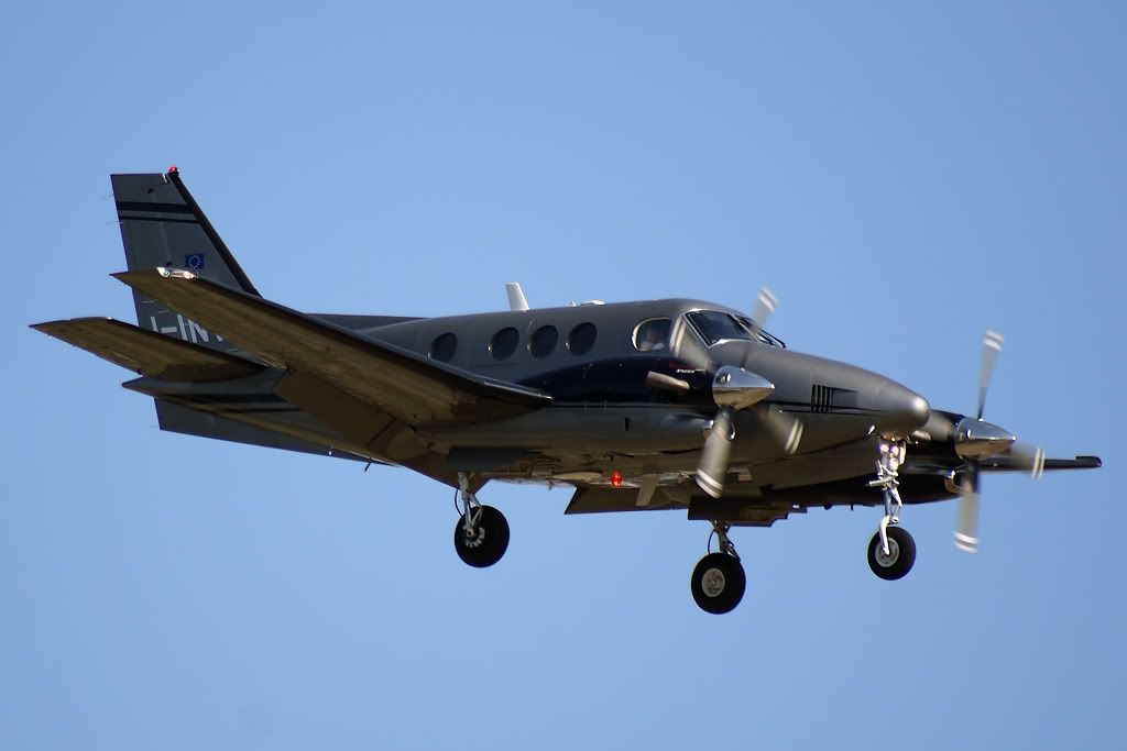 Beechcraft-C90-King-Air.jpg
