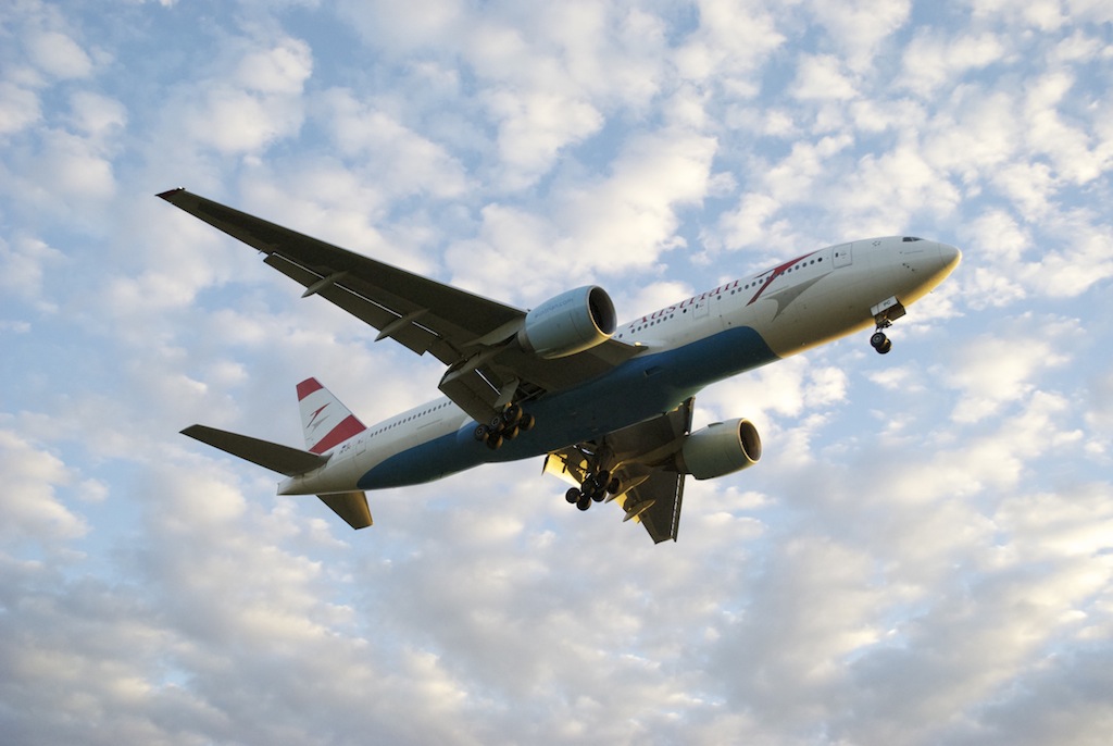 B772_AUA_OE-LPC.jpg