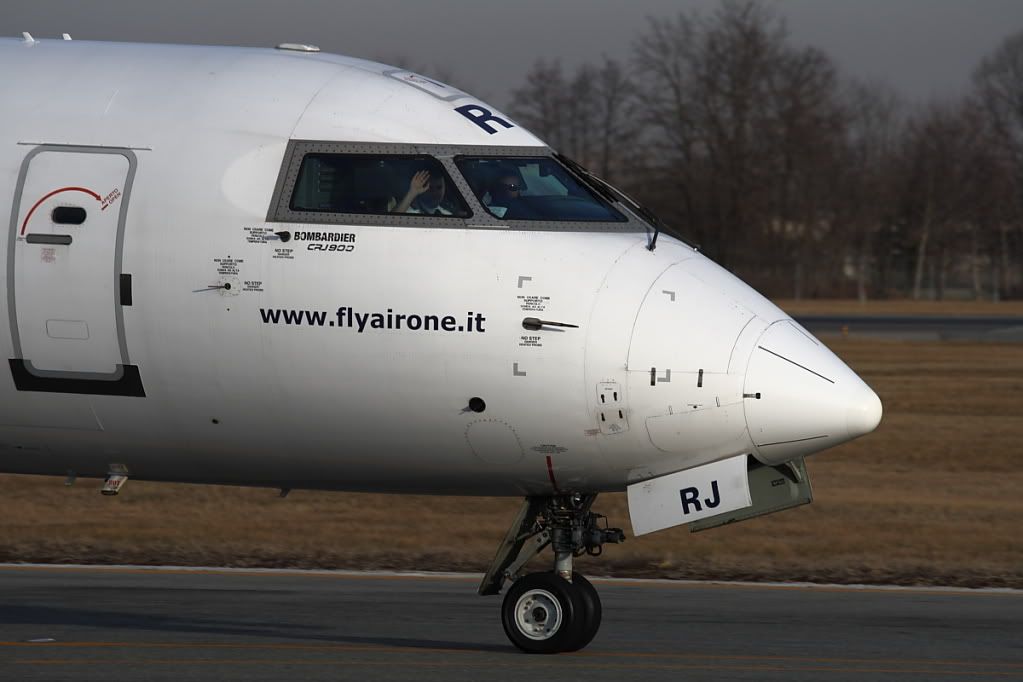CR9AirOne2JPG.jpg