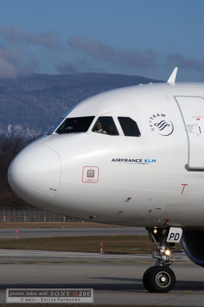 Airbus-A319-Air-France-GVA.jpg