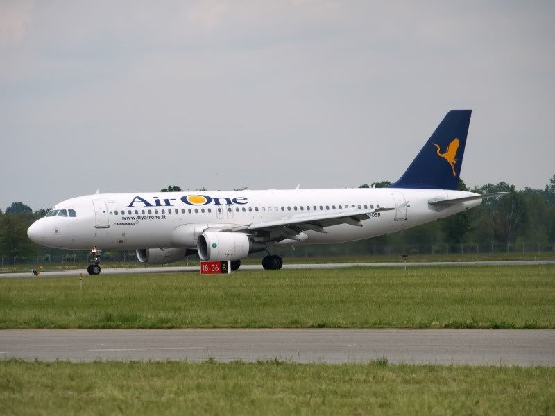 EI-DSBvacaterunwayatB.jpg