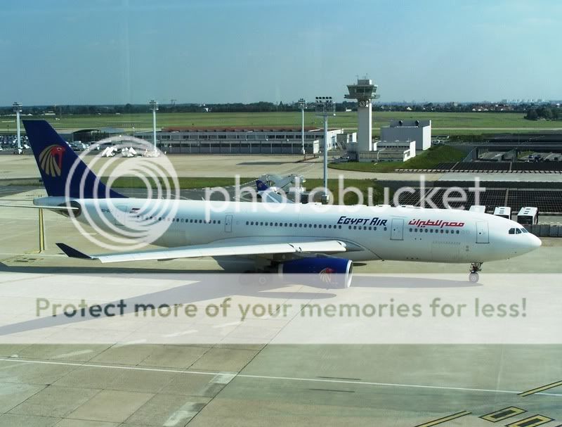 orly330egyptair.jpg