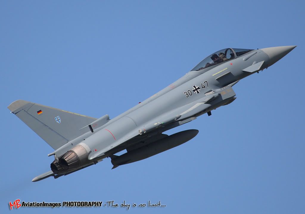 MBAviationImagesETNLTowerDepZweiFr-1.jpg