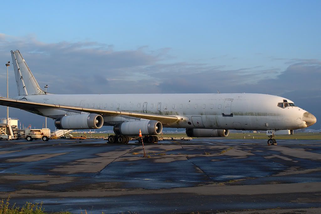 McDonnell-Douglas-DC-8-IIOostend.jpg