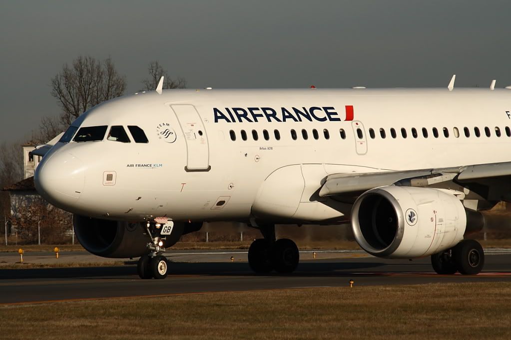A318AirFrance2.jpg