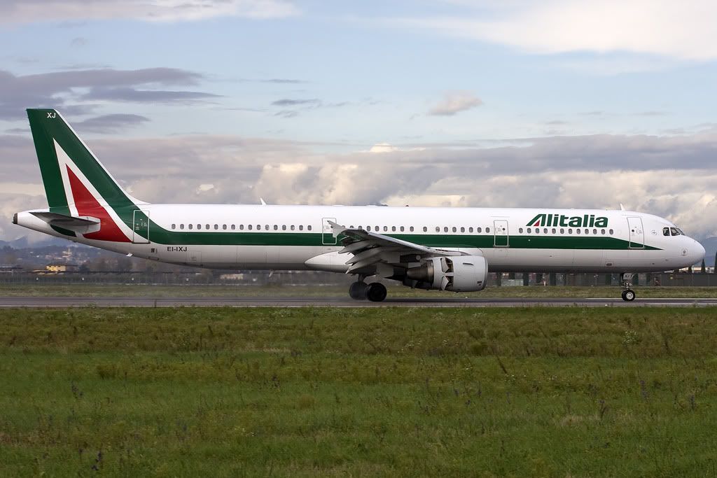 EI-IXJb.jpg
