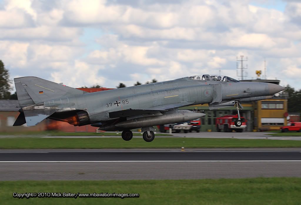 MBAviationImagesETNTQRADepSecondWaveZehnFr.jpg